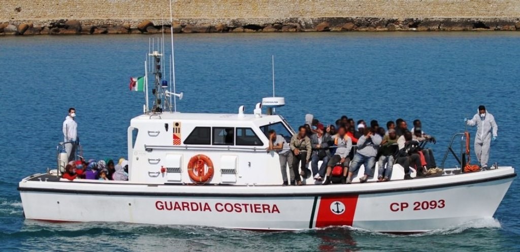 Capitaneria di Porto - Guardia Costiera - Migranti (4)