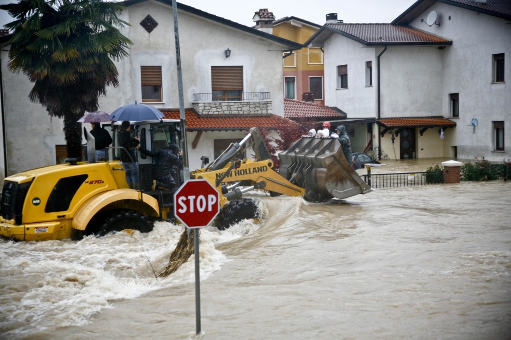 MALTEMPO: VENETO; BERTOLASO, COORDINAMENTO O A RISCHIO LAVORO