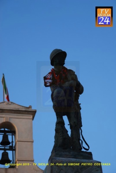 Aragona - Piazza Umberto I - Milite Ignoto (2)