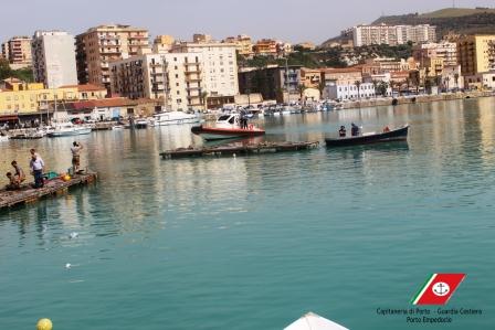 Capitaneria di Porto - Guardia Costiera - rimozione pontile (5)